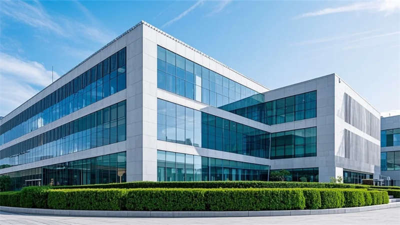 合肥辦公樓裝修設計效果圖，光影交織綠意